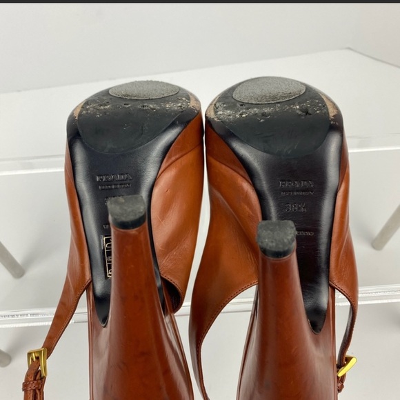 Prada teak sling back round heels AUTHENTIC $$PRICED 2 SELL 💥 - Picture 13 of 16